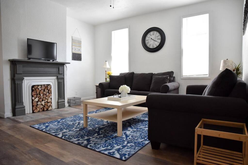 Stunning Big Near Downtown North Shore & Casa de férias Pittsburgh
