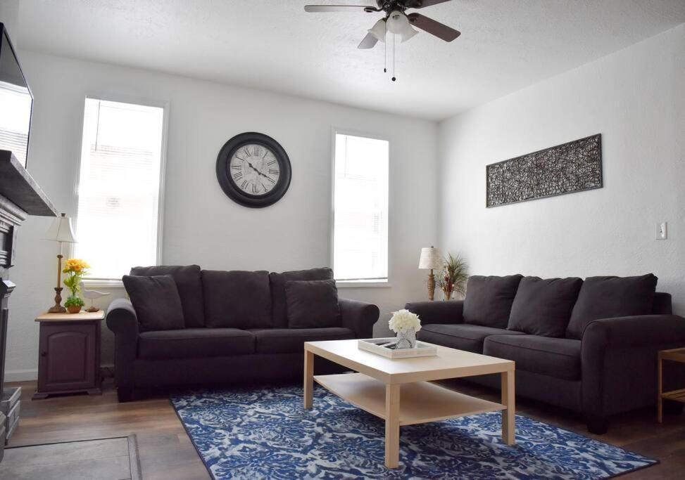 Stunning Big Near Downtown North Shore & Casa de férias Pittsburgh